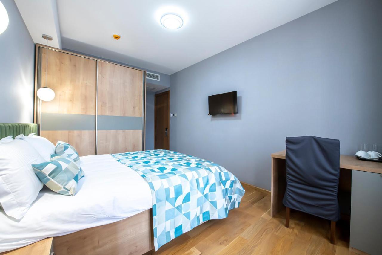 Solo 4* Tbilisi